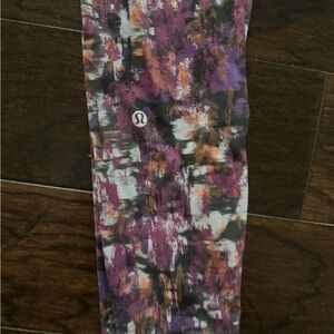lululemon Wunder Train Leggings legging tights 25” Size 6 purple black print